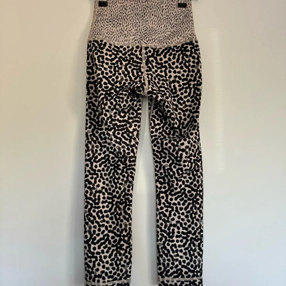 Lululemon Wunder Under Crop II Ace spot Grain black Full-on Luon Size: 2 - Picture 3 of 5
